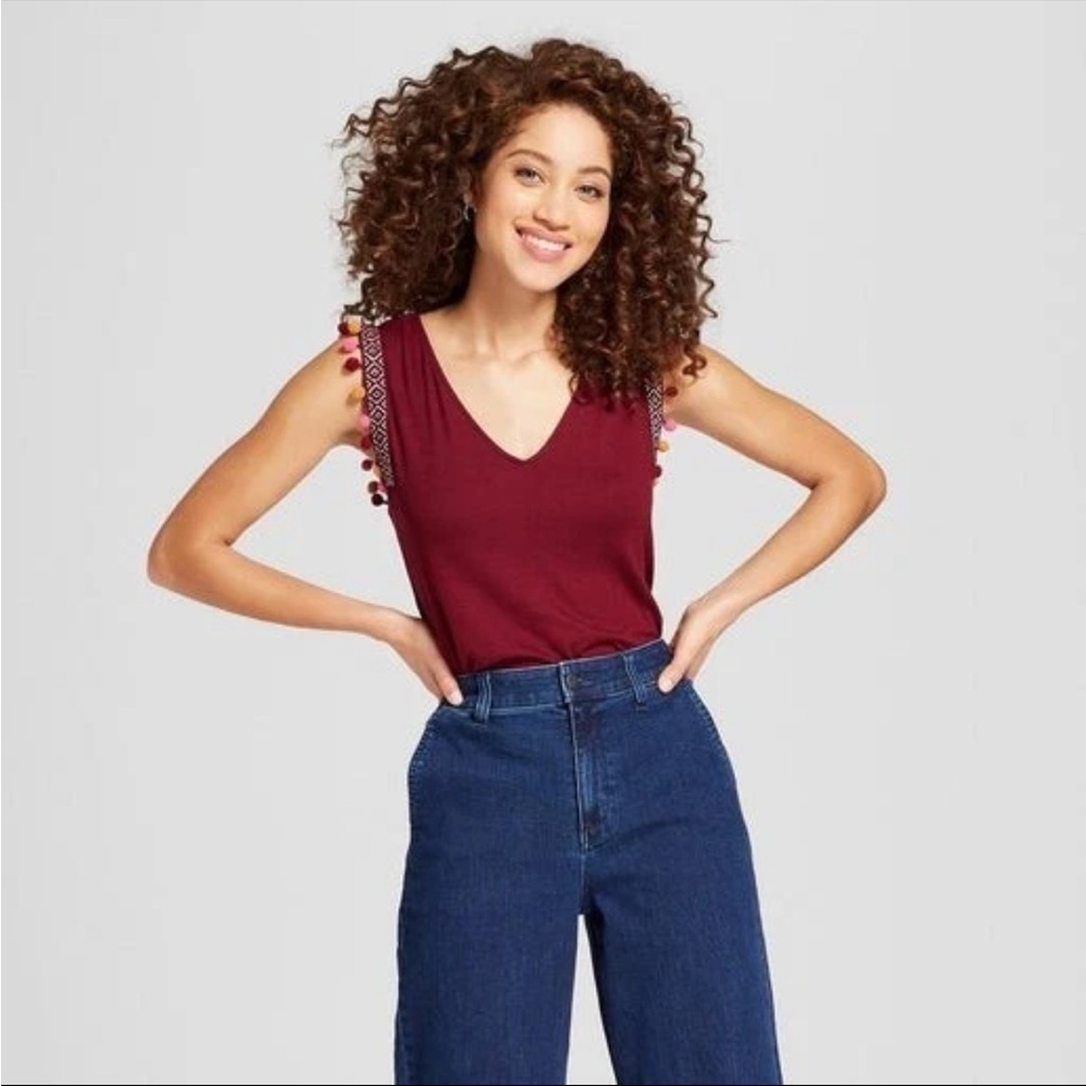 A new Day Pom top